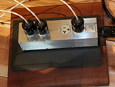 コンセントタップ